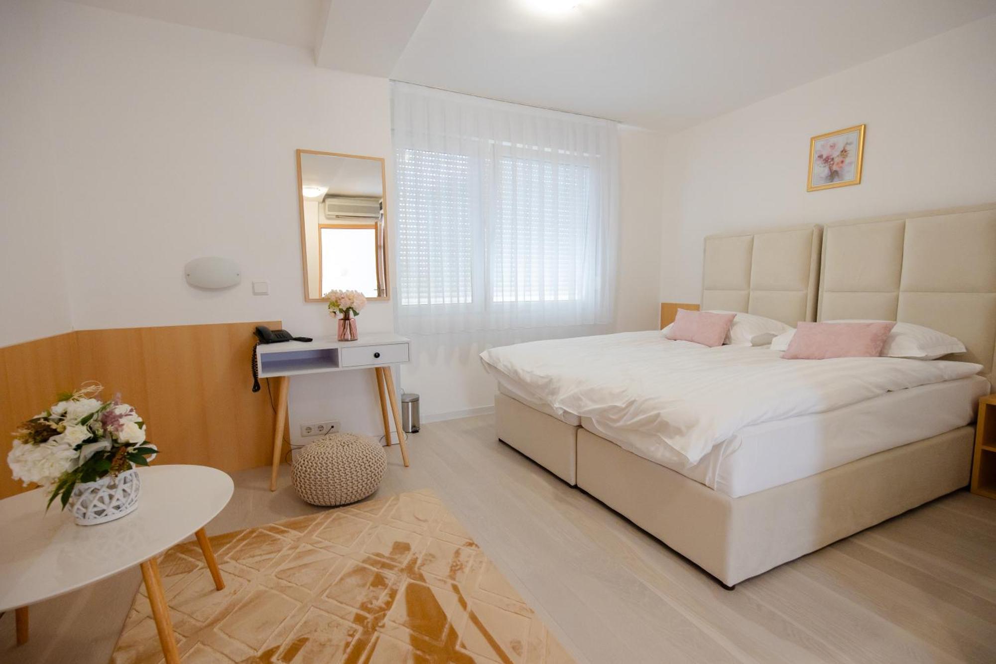 Hotel Panonija Sisak Eksteriør bilde